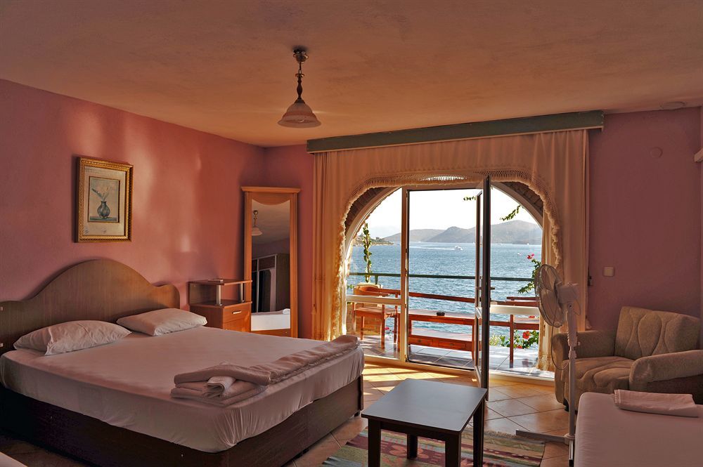 Dolphin Hotel Selimiye  Exterior photo