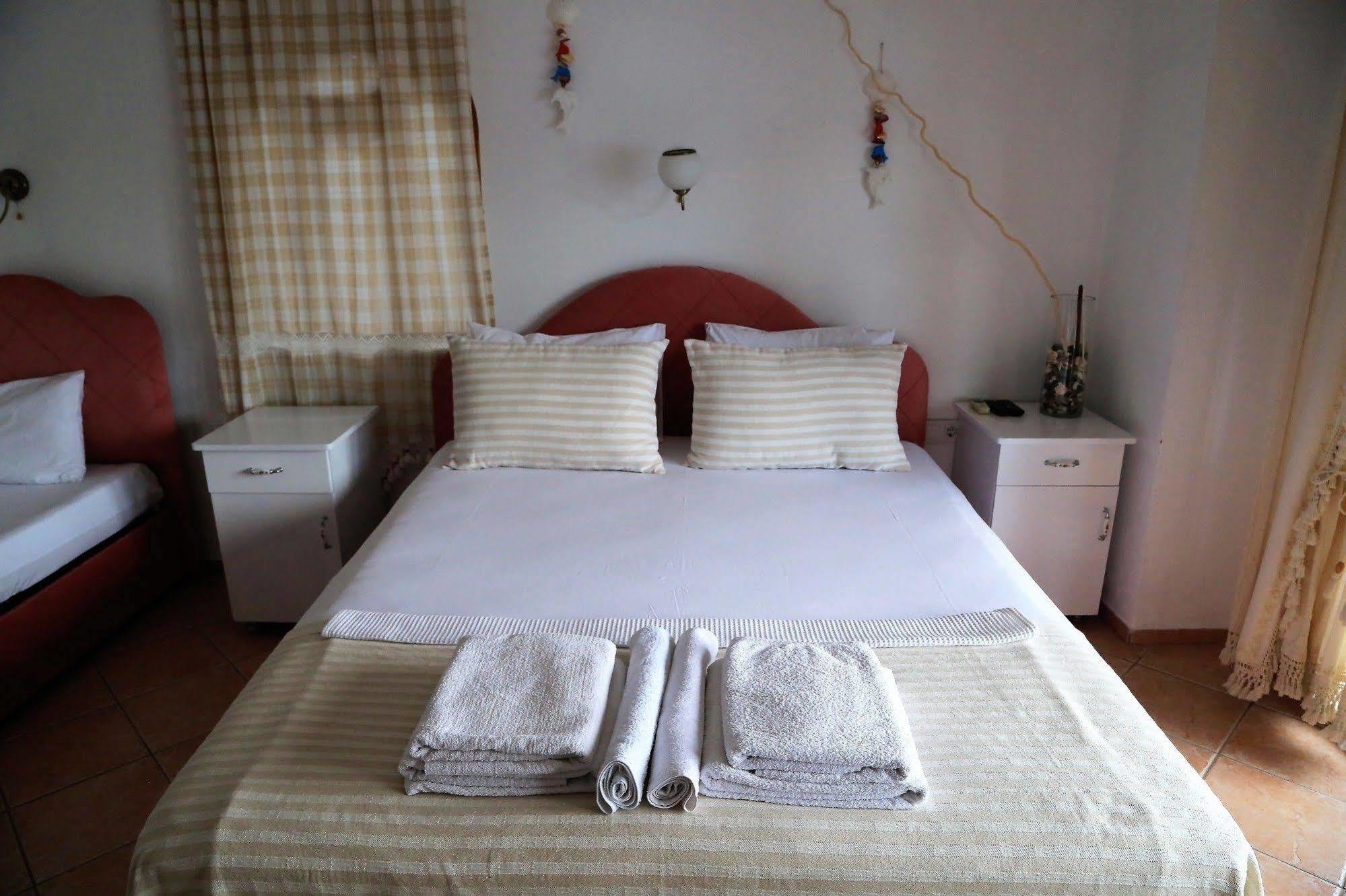 Dolphin Hotel Selimiye  Exterior photo